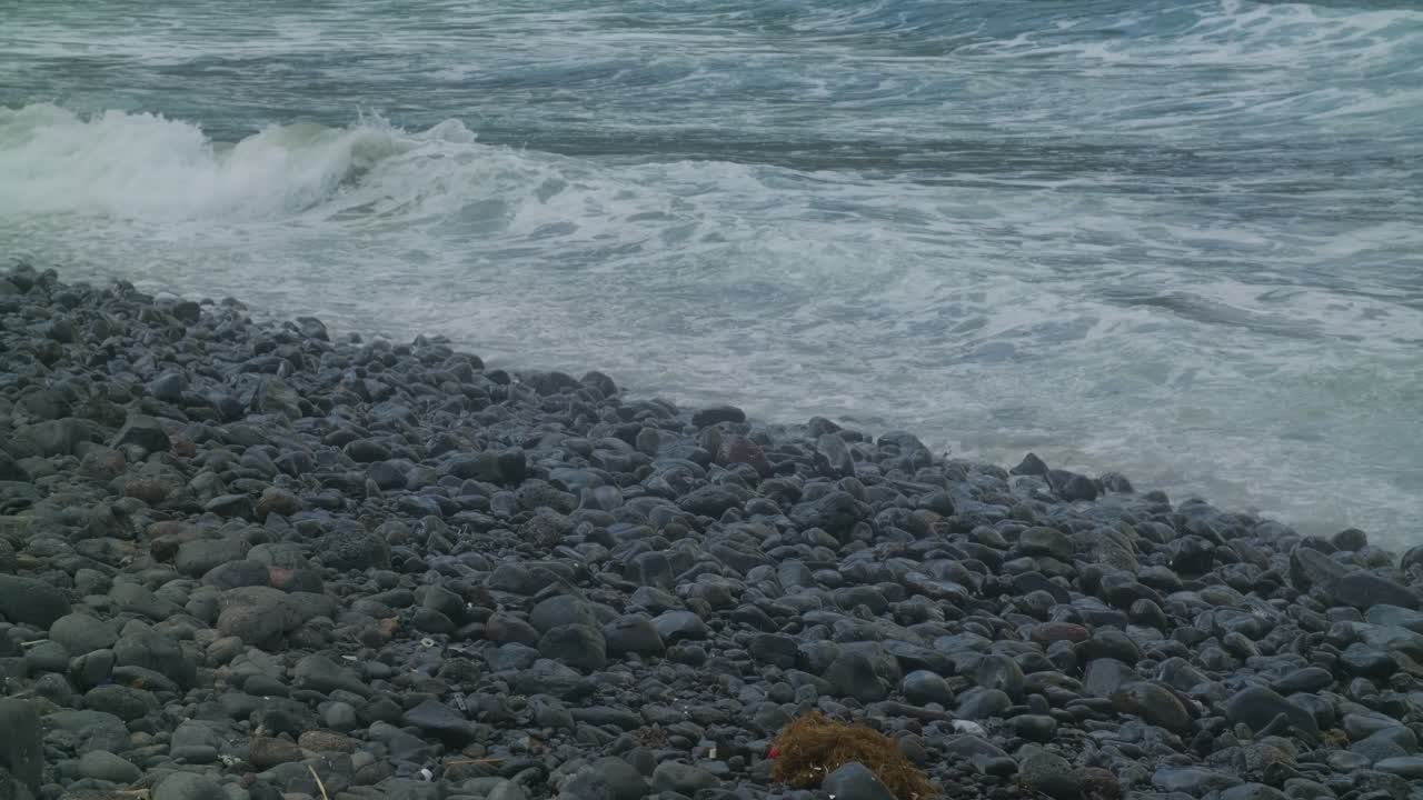 서프, 모래, 바다: 란사로테 의 해안 의 아름다움 을 탐험 하는 것