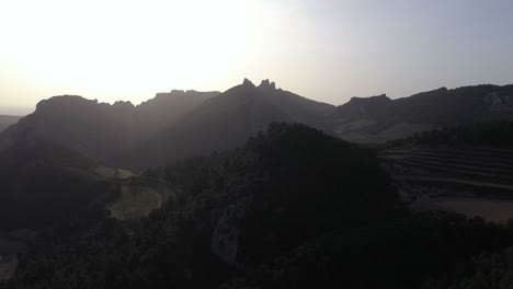 Sonnenuntergang-In-Den-Bergen-Silhouette-Provence-Vaucluse-Dents-De-Montmirail-Frankreich