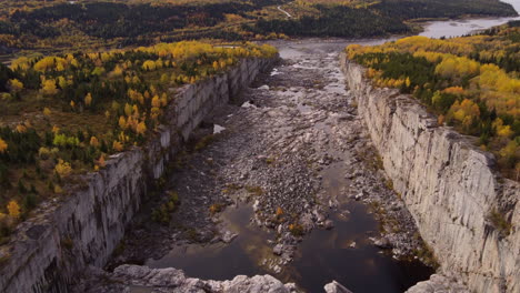 Robert-Bourassa-hydroelectric-power-plant-Generating-Facility-Spillway-Quebec-Canada