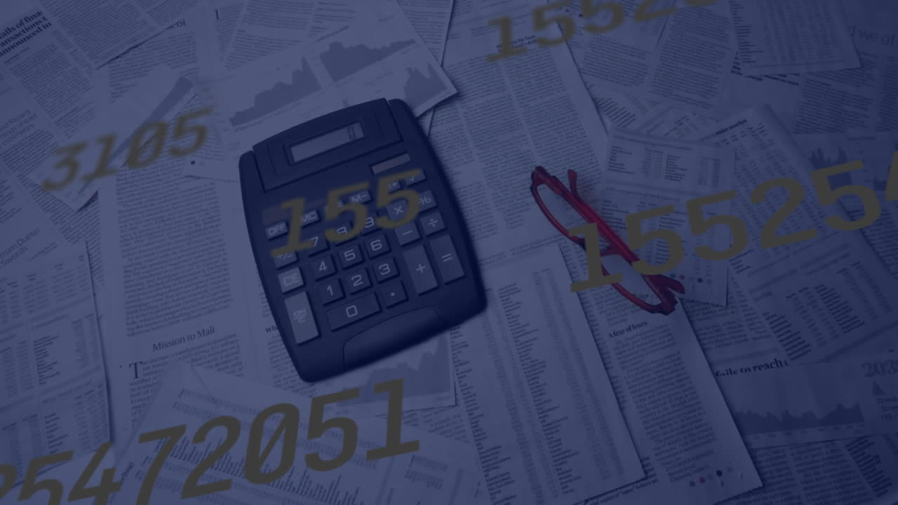 animación de números cambiantes contra gafas que caen sobre la calculadora y los documentos