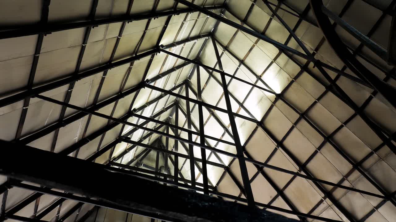 내부 지붕 구조