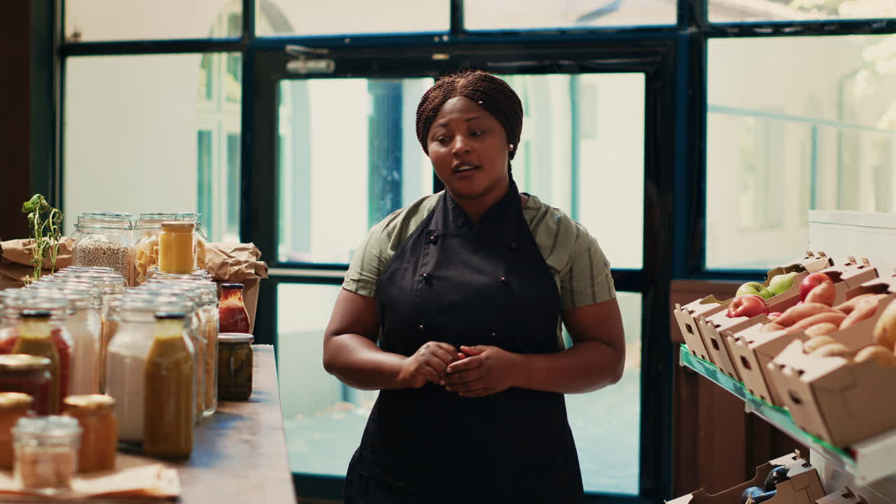 Entrepreneur promoting zero waste business on social media