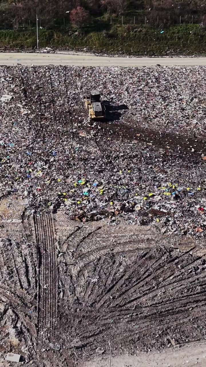 Patterns of waste and dirt at a landfill site