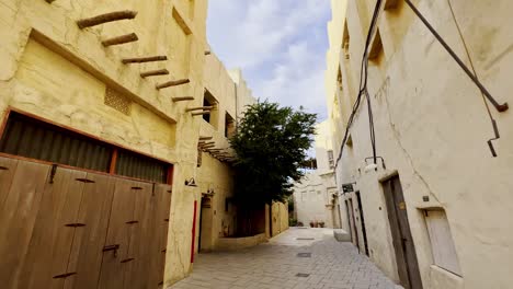 Quiet-And-Empty-Alley-In-Al-Fahidi-Neighborhood-During-The-Spread-Of-Coronavirus-Pandemic-In-Dubai,-UAE