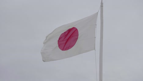 Bandera-De-Japón-Ondeando-En-El-Viento-A-Cámara-Lenta-4k