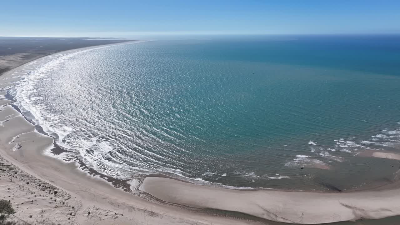 Salt Stone Beach At Parnaiba In Piaui Brazil. Beach Skyline. Nature Low Tide. Summer Travel. Salt Stone Beach At Parnaiba In Piaui Brazil. Tropical Scenery