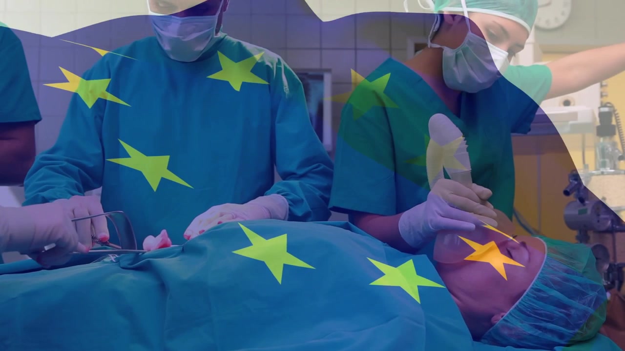 Animazione della bandiera europea su diversi medici che eseguono un intervento chirurgico su un paziente in sala operatoria