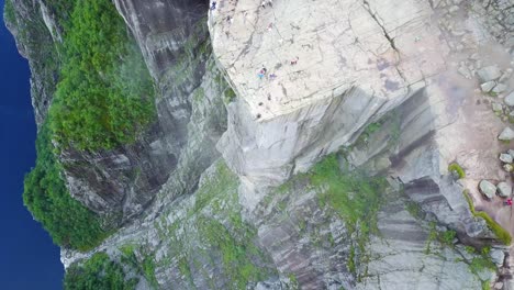 preikestolen en noruega drone aéreo tiro 21.mp4