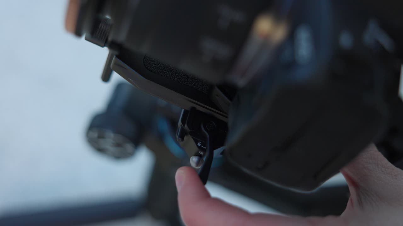 손으로 잠그는 빠른 해제 판 잠금 카메라 기 안정화 장치와 ai 추적기