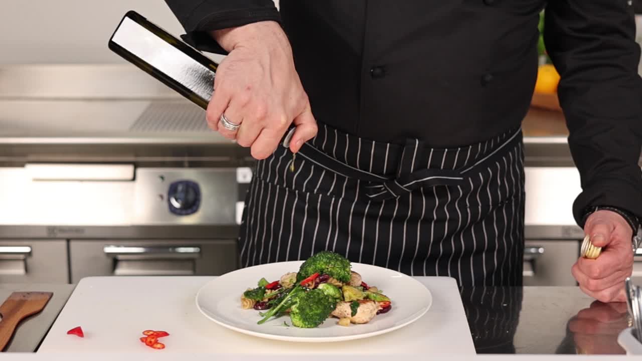 Chef preparing a healthy chicken and broccoli stir-fry