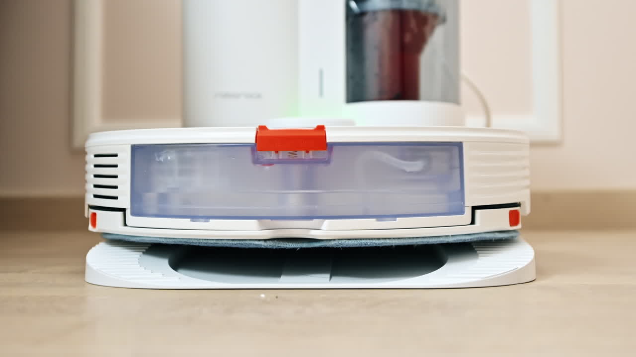 L'aspirapolvere robot torna alla dock station