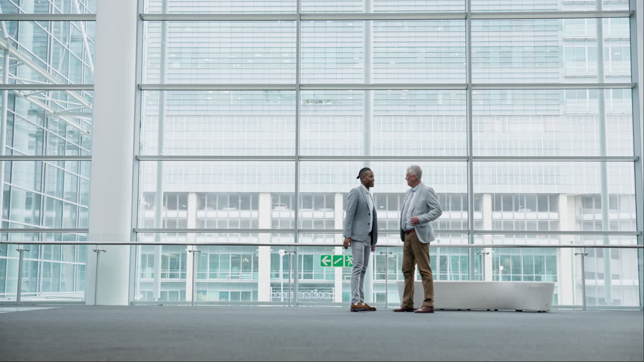 Business people, handshake