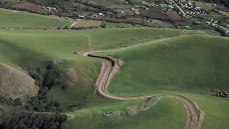 Landschaftsansicht-Der-Weiten-Grünen-Felder-Der-Quebrada-Del-Portugues,-Tafí-Del-Valle-In-Tucumán,-Argentinien