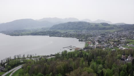 Drone-shot-of-beautiful-village-at-Traunsee,-Austria