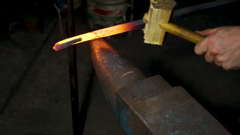 Blacksmith-Metal-Forging-In-120fps-Slow-Motion