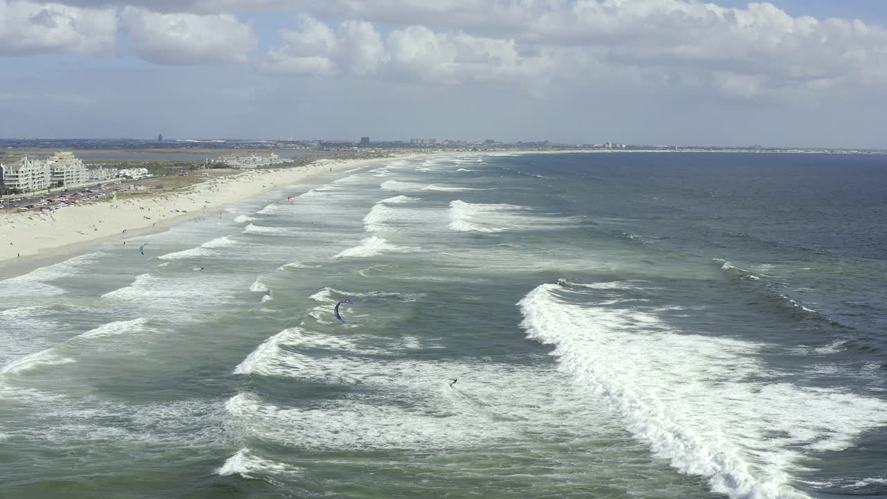 The tide's coming in