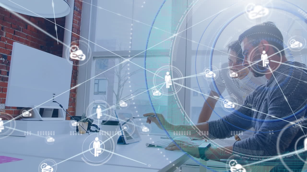 연결 네트워크의 애니메이션, 사무실에서 일하는 사업가에 대한 범위 스캐닝