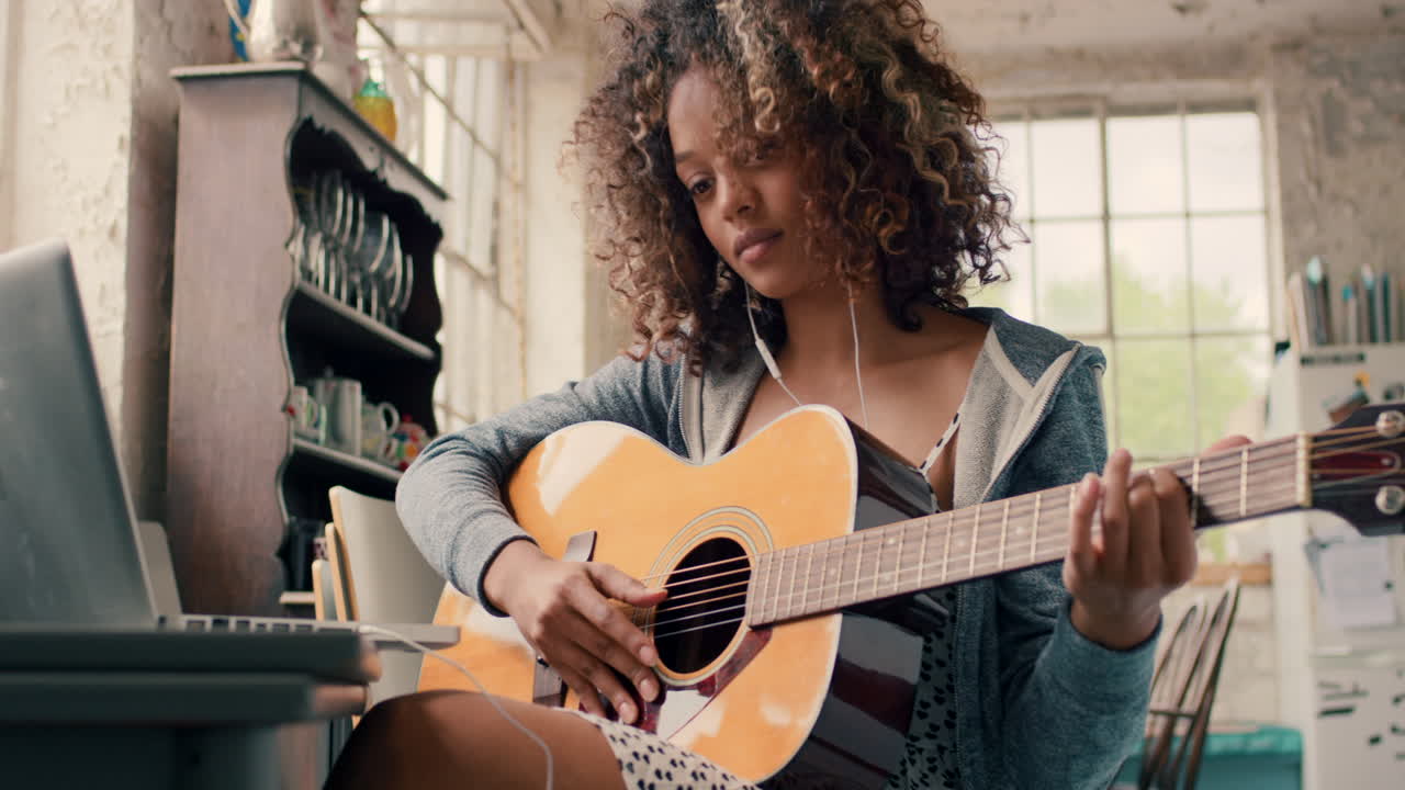 así es como aprendí a tocar el piano.