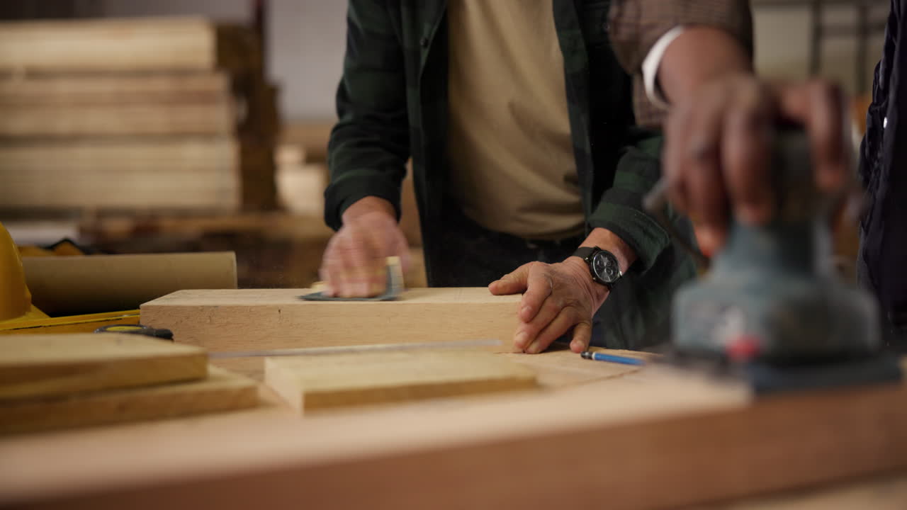 trabajo de la madera en un taller