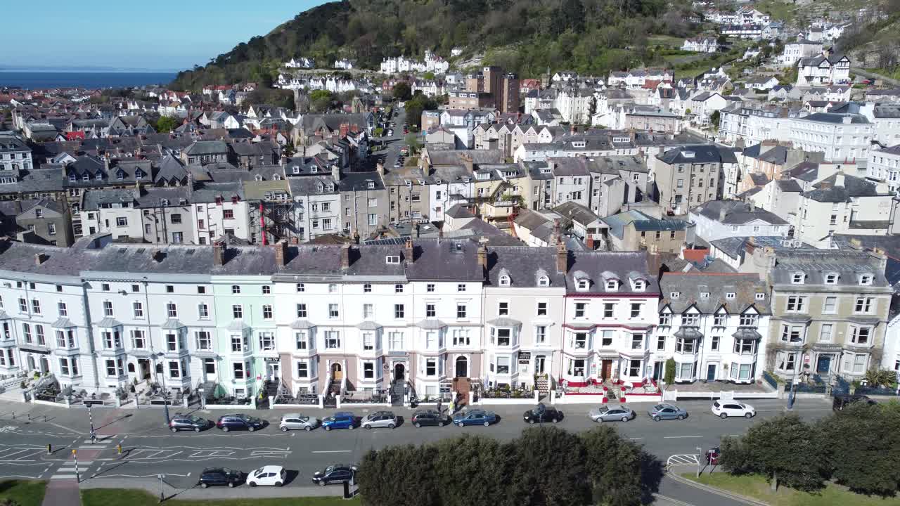 해변가 조감도 llandudno 해변 해안 휴가 마을 관광 리조트 호텔 느린 왼쪽 돌리