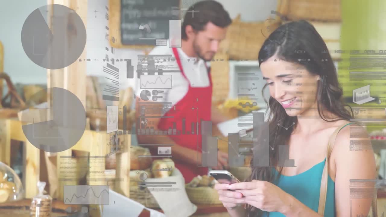 animación del procesamiento de datos financieros sobre una mujer caucásica mayor que usa un teléfono inteligente