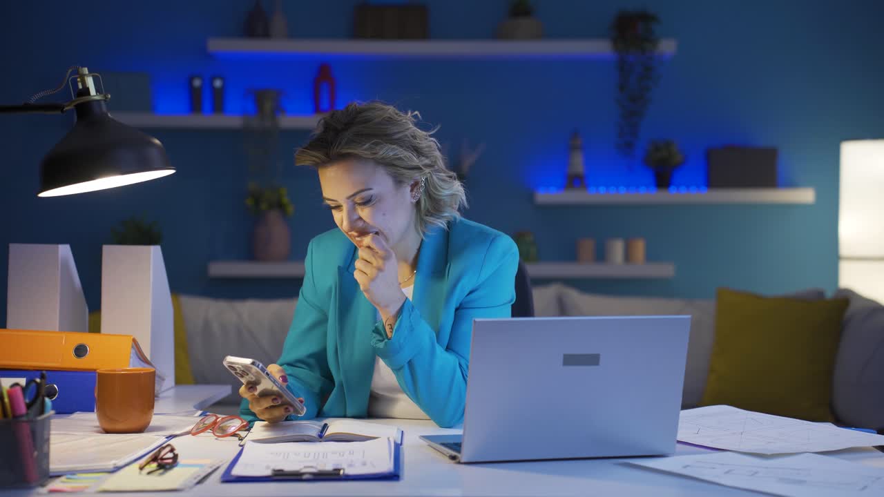 Home office worker woman getting angry.