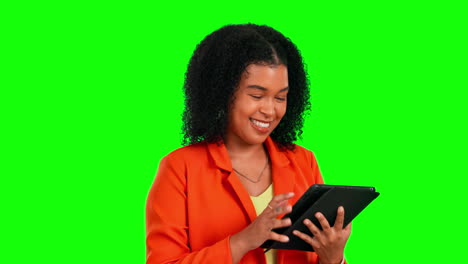 Green-screen-tablet,-happy