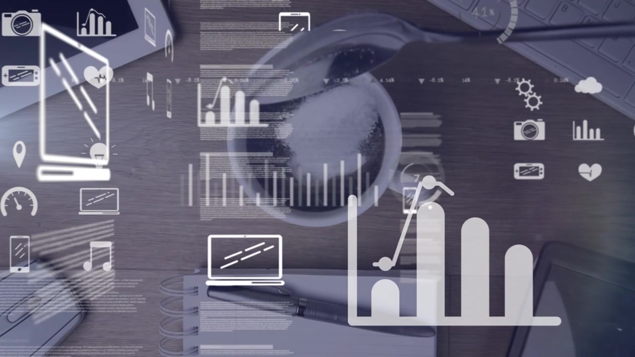 Animación de estadísticas y procesamiento de datos sobre un escritorio con computadora y artículos de oficina