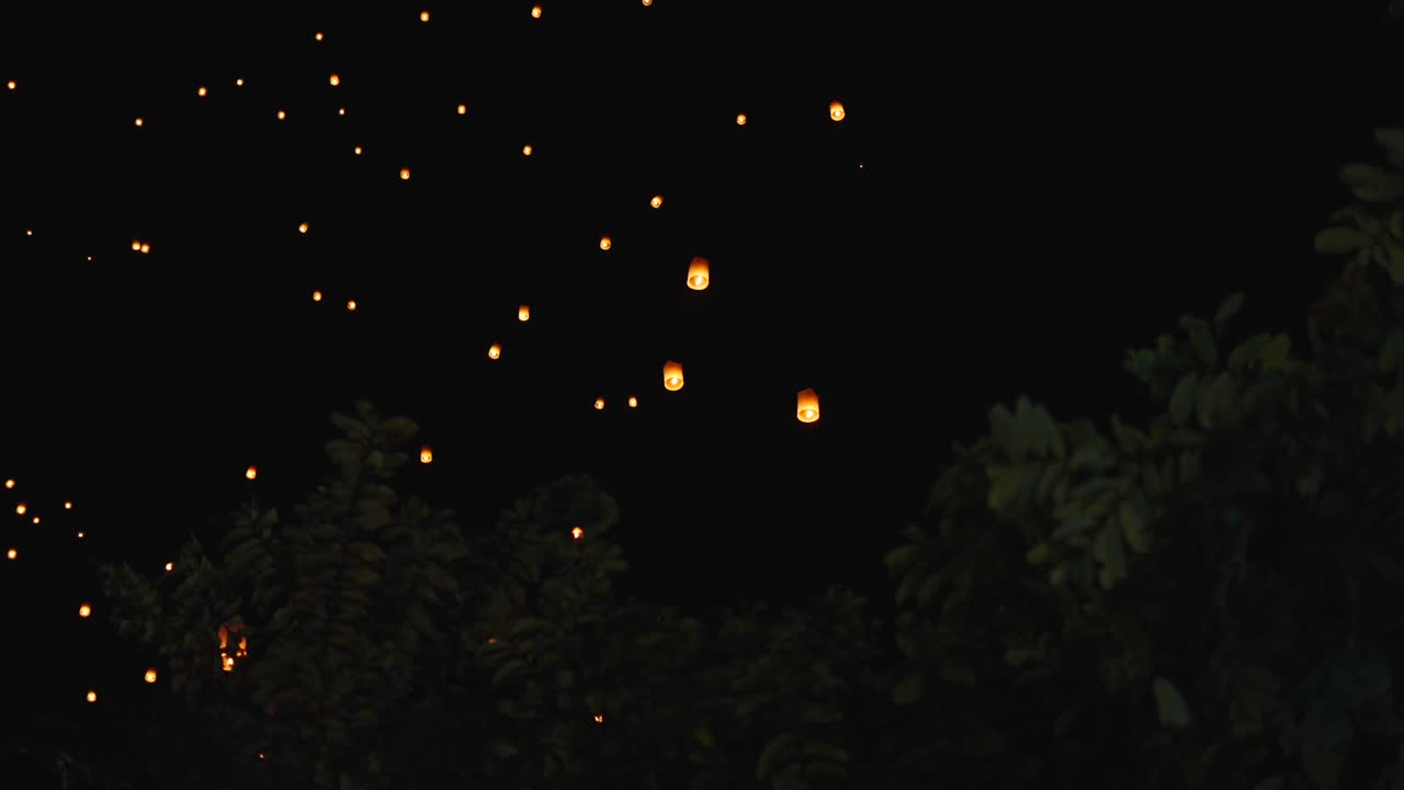 небесные фонари по ночам