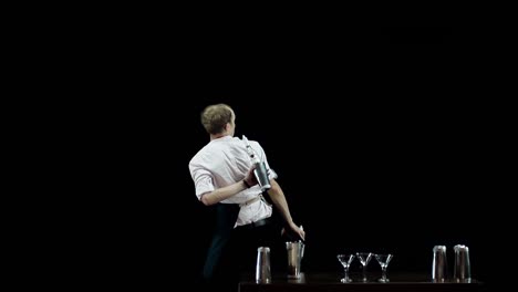 bartender juggling the objects