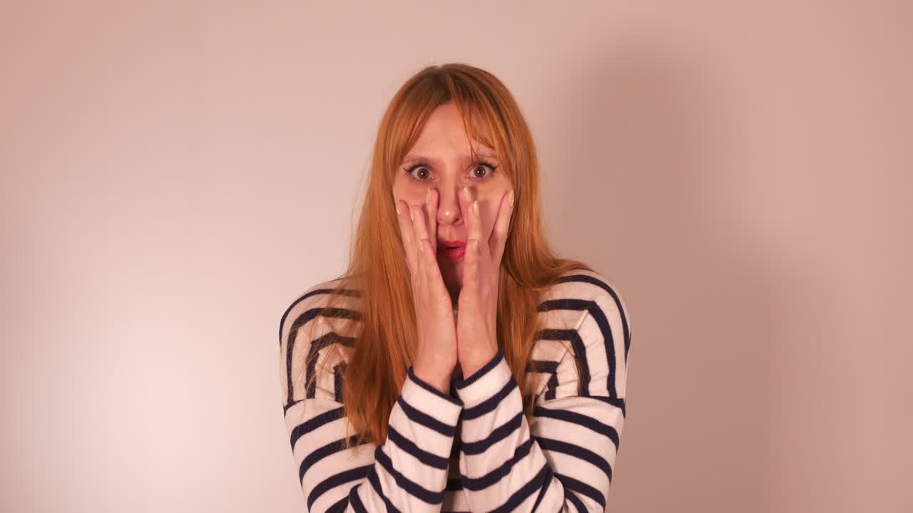 Bwautiful girl shocked and surprised