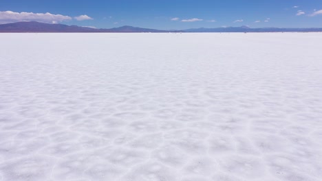 Drone-view-of-the-endless-landscape-of-the-Salinas-de-Jujuy,-Argentina