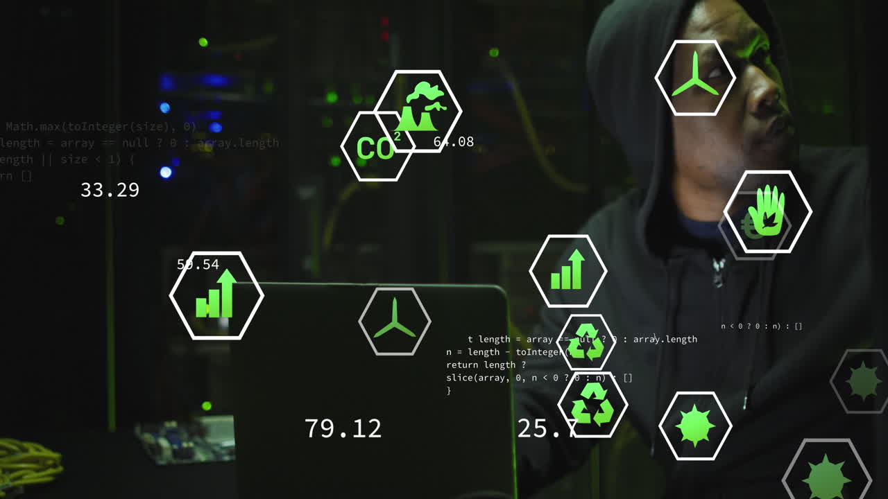 컴퓨터와 컴퓨터 서버를 가진 아프리카계 미국인 남성 해커에 대한 데이터 처리의 애니메이션