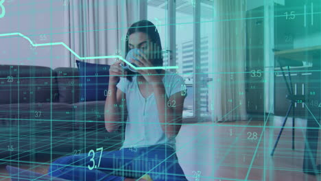 animación del procesamiento de datos sobre una mujer usando una computadora portátil