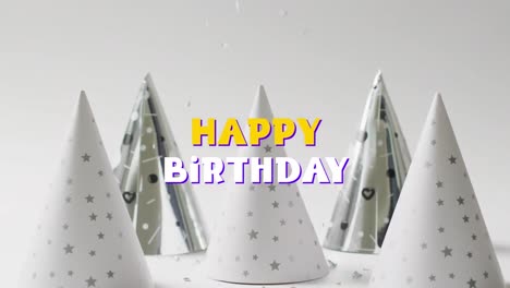 animación del texto de feliz cumpleaños sobre sombreros de fiesta en el fondo