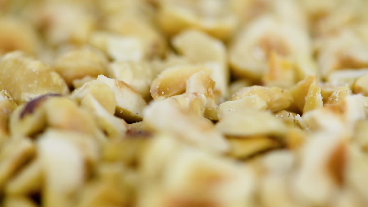 회전하는 판에 개진 헤이즐 (무 이 가능한)