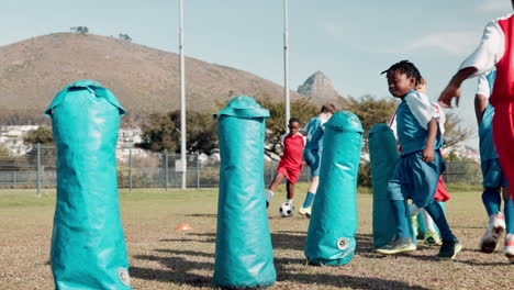 youth football team practice