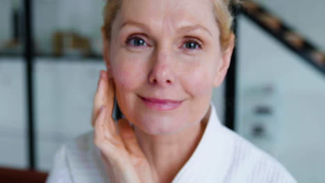 Close-up-view-of-woman-face