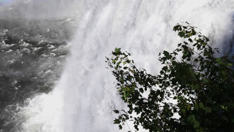 Bright,-white-plunge-waterfall-in-Upper-Mesa-Falls-located-in-Idaho,-USA