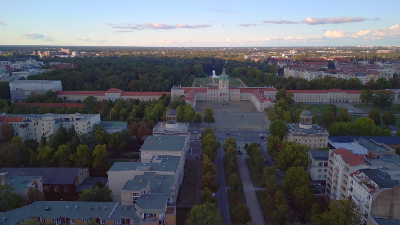 gran nube oscura hace sombra gigante