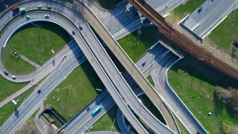 Vista-Aérea-De-Una-Intersección-De-Autopista