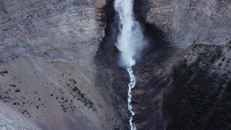 Waterfall-creek-in-the-mountains-above-descending