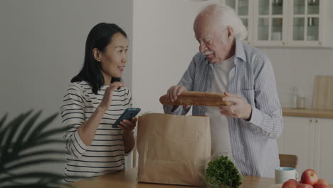 family grocery shopping and delivery support