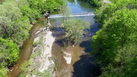 Aerial-view-of-River-along-highway-in-Tennessee