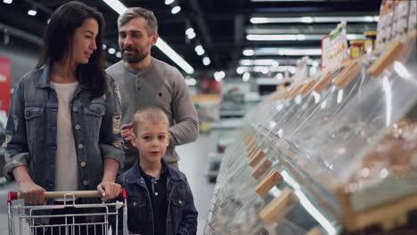 family grocery shopping