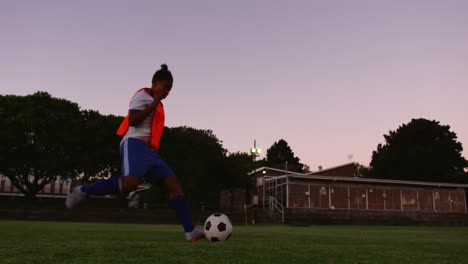 Female-soccer-player-shooting-the-ball-4k