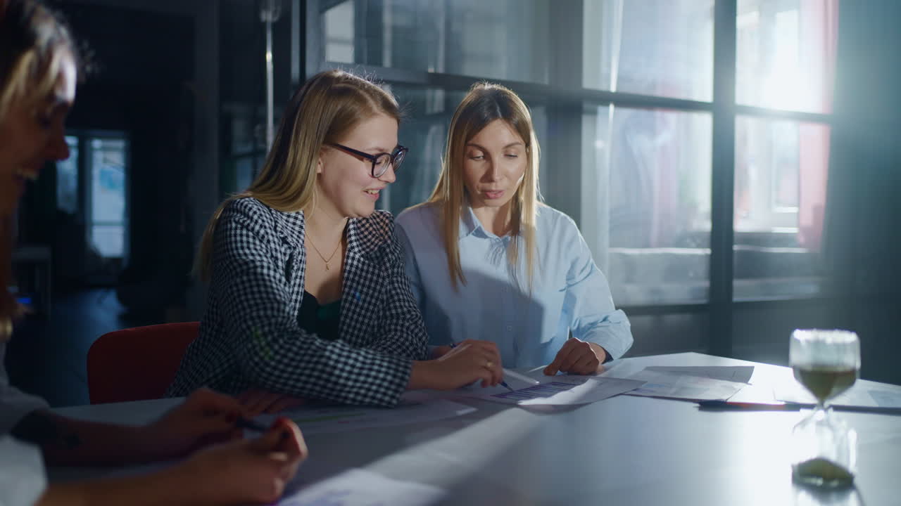 обсуждение деловых встреч