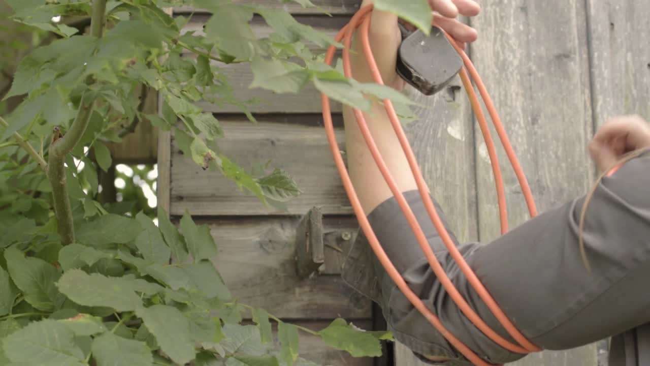 Wrapping electric tool power cord