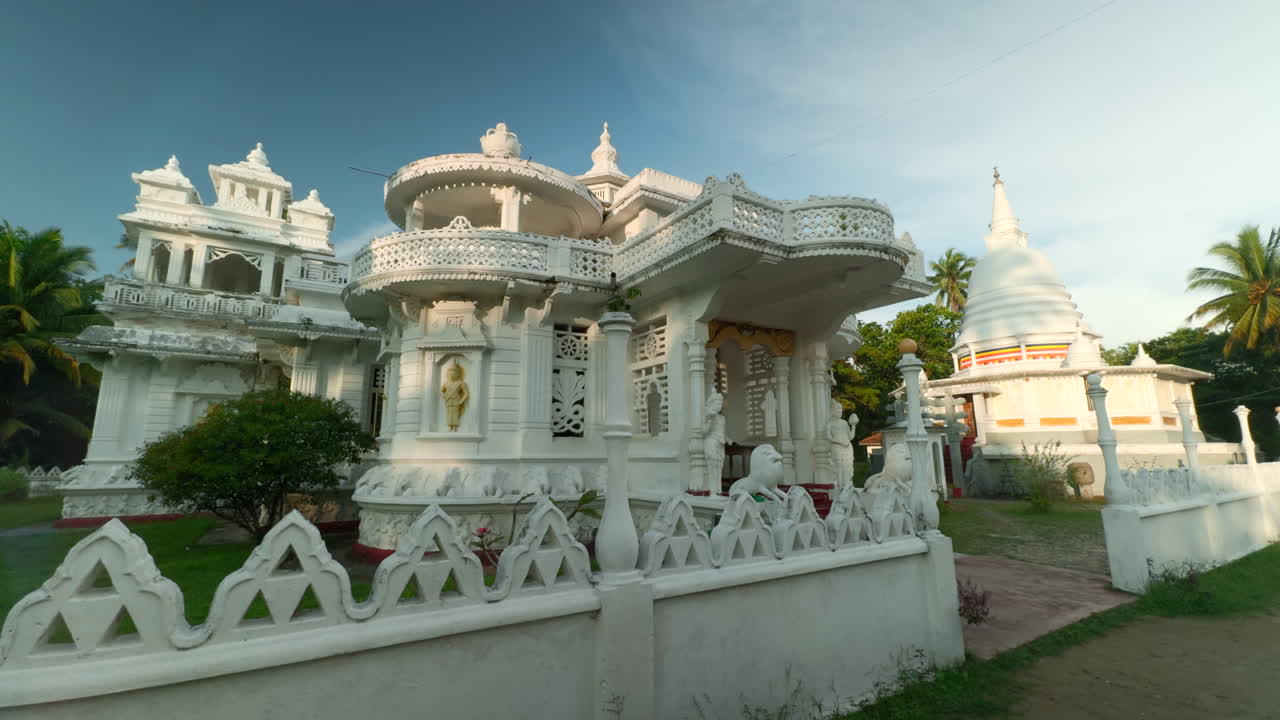complejo del templo blanco en sri lanka
