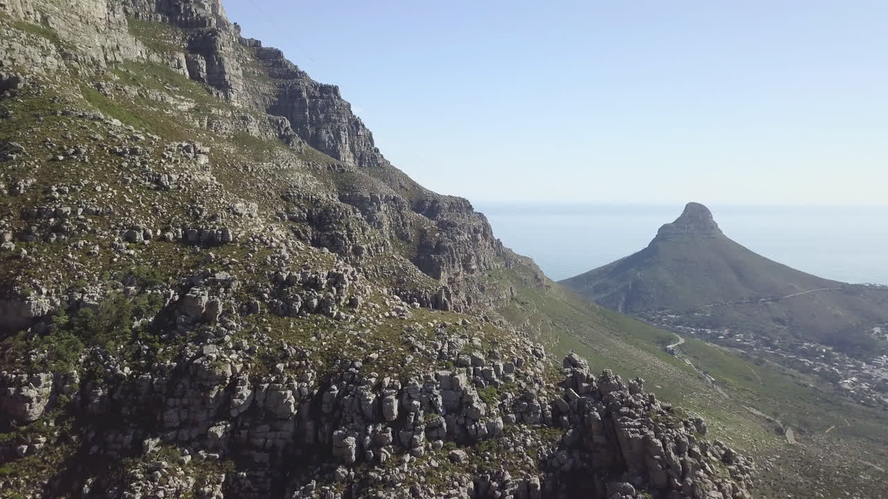 아름다운 사자 머리 산, 등산로가 있는 바위 언덕, 서부 케이프, 케이프 타운, 남아프리카의 대서양 해안 파노라마